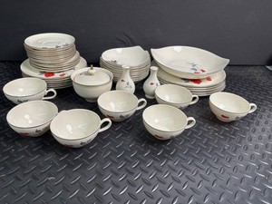 Holiday Heirloom Fine China Rose Dinnerware Mixed Lot