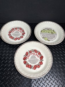 Recipe Stoneware Pie Plates (Lot of 3)