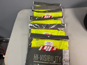 6 Size M High Visibility Vests