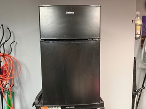 Galanz Model No. GL31BKE 3.1 Cubic Feet Mini Fridge With separate Fridgefreezer