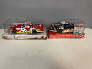Winners Circle #81 Dale Ernhard Jr.and Racking Champions #26 Todd Bodine 2003 Preview 124 Scale