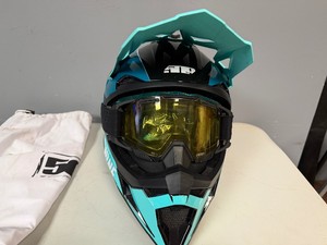 Like new 509 ECE22.05 XL Powersports Helmet (With carrying bag)