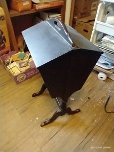 Vintage Sewing Box & Contents