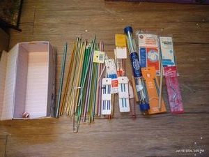 Knitting Needles - Many New