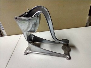 Vintage Wear-Ever Juicer