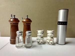 (3) S&P Shaker Sets & Misto Oil Sprayer