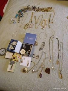 Jewelry Lot