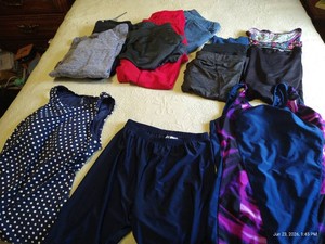 Ladies Petite L Gym & Swim Clothes