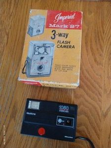 Vintage Imperial Mark 27 3-Way Flash Camera & Keystone 1050 Everflash Camera