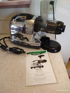 Omega Juicer