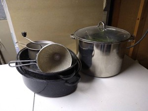 Large Canning Bath, 2 Enameled Roasters, & Vintage Food Mill