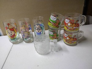 Lot of Vintage McDonalds & Hardees Glasses - Chipmunks, Garfield, & Flintstones