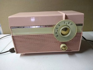 Antique Pink Philco Radio - Works