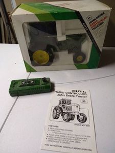 Ertl Radio-Control John Deere Tractor