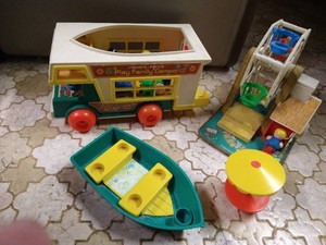 Vintage Fisher Price Family Camper, Ferris Wheel, & People