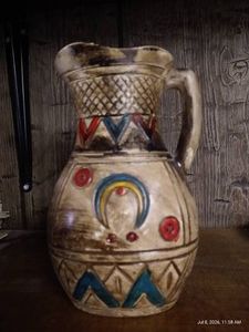 Vintage Fairway Indian Symbols Vase
