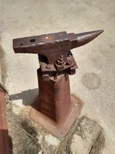 Vintage Anvil