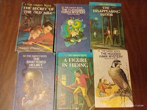 (6) Vintage Hardy Boys Books