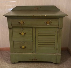 O - Vintage Olive Green Washstand