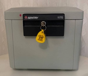 O - Sentry Safe Model 1170