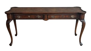 E - Hekman Queen Anne Style Console Table
