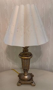 O - Vintage Ornate Brass Table Lamp