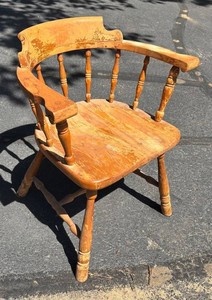 G - Vintage Wooden Windsor-Style Armchair