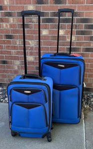 G - Travel Select Bay Front Rolling Suitcases TS0805 (Lot of 2)
