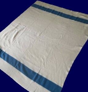 MB - Vintage Hudsons Bay Company Wool Blanket
