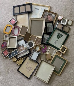 MB - Mixed Picture Frame Lot