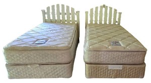 LL-BR1 - Pair of Twin Bed Frames With Headboards