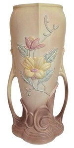 LL-BR2 - Vintage Hull Magnolia Pottery Floral Vase