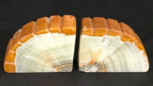 LL-FR - Onyx Marble Shell Bookends (Lot of 2)