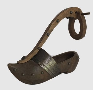 LL-BR1 - Vintage Dutch Style Wood & Brass Wine Bottle Holder