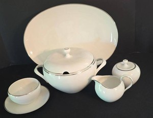 K - Vintage Johann Haviland Bavaria China Serving Pieces (Lot of 4)