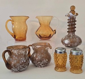 K - Vintage Amber Glass Pitchers, Carafe, Sugar & Creamer, Salt & Pepper Shakers Mixed Lot