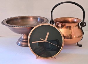 K - Copper Decor Pedestal Bowl, Kettle & Clock Mixed Lot