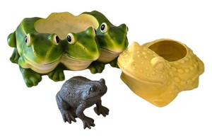 K - Frog Planters & Resin Frog Mixed Lot
