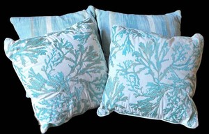 MBR - Throw Pillow & Pillow Cover Set (Lot of 4)