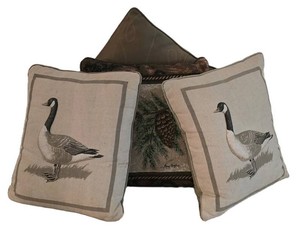 LR - Decorative Pillow Mixed Lot Goose Motif Riverdale Pinecone Dakota (Lot of 4)