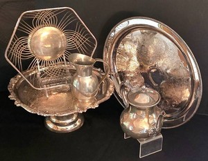 LR - Silverplate Serving Pieces Mixed Lot (Lot of 5)