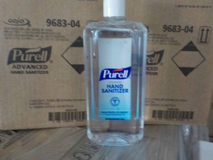 8 Bottles 2 cases Purell 33.8 oz Ha...