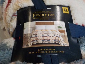 Pendleton Woolen Mills Queen Blanke...