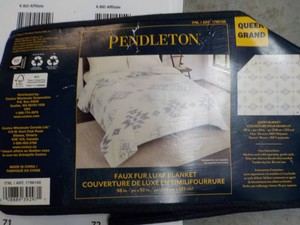 Pendleton Fur Luxe Blanket Queen - ...