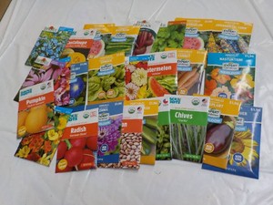25 Garden Seed Packets...