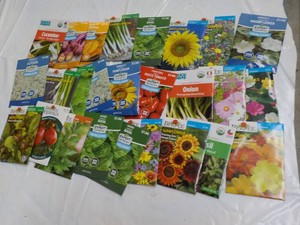 25 Garden Seed Packets...