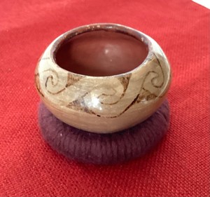 Small Vintage Native American Glazed Pot