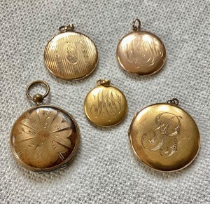 Group of 5 Vintage Lockets