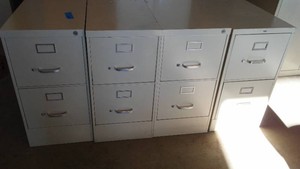 2 Drawer File Cabinet (4) Tan.
