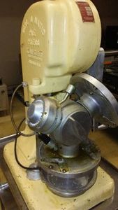 Kaiser D301 Dial-O-Matic Pie Press.